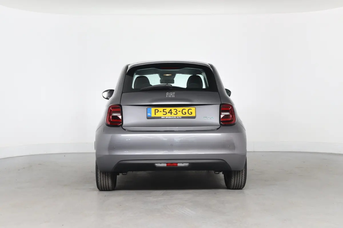 Icon 42 kWh | Navigatie | Parkeersensoren | Cruise Control | Lichtmetalen velgen | Keyless | Apple Carplay & Android Auto
