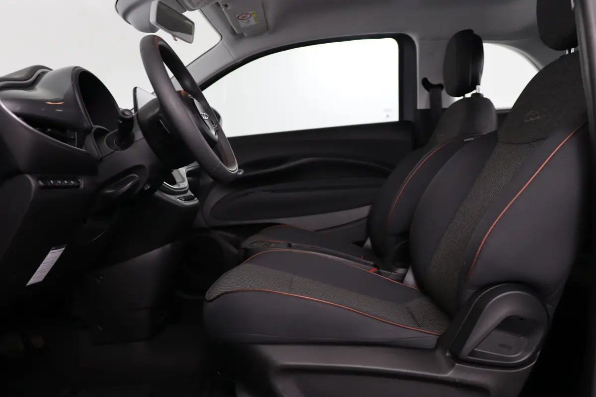 Icon 42 kWh | Navigatie | Parkeersensoren | Cruise Control | Lichtmetalen velgen | Keyless | Apple Carplay & Android Auto