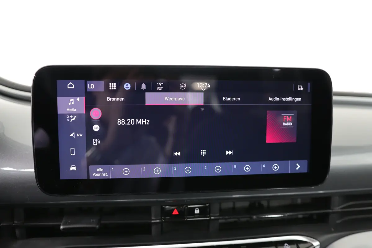Icon 42 kWh | Navigatie | Parkeersensoren | Cruise Control | Lichtmetalen velgen | Keyless | Apple Carplay & Android Auto