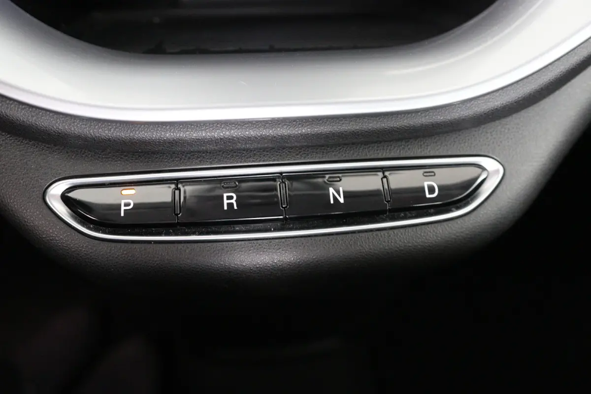 Icon 42 kWh | Navigatie | Parkeersensoren | Cruise Control | Lichtmetalen velgen | Keyless | Apple Carplay & Android Auto