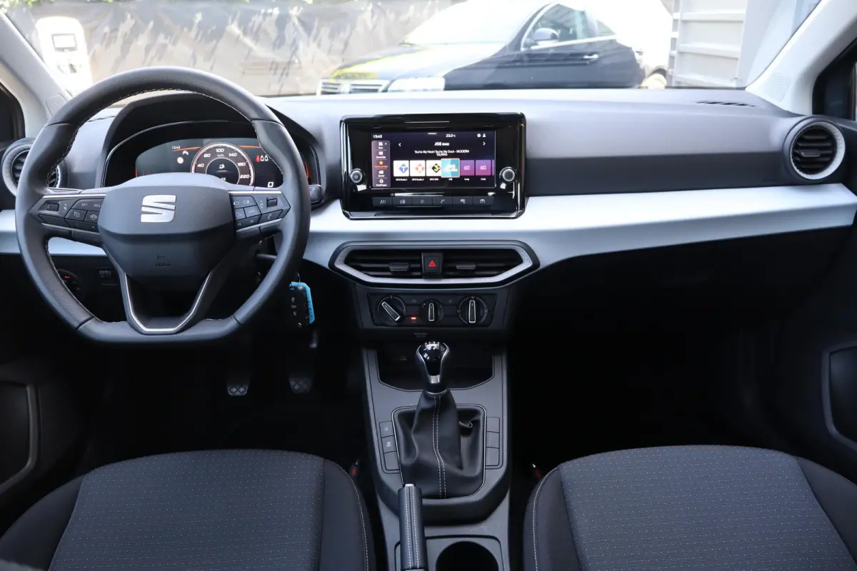 1.0 EcoTSI 95pk Style Plus | Airconditioning | Cruise Control | Full Link