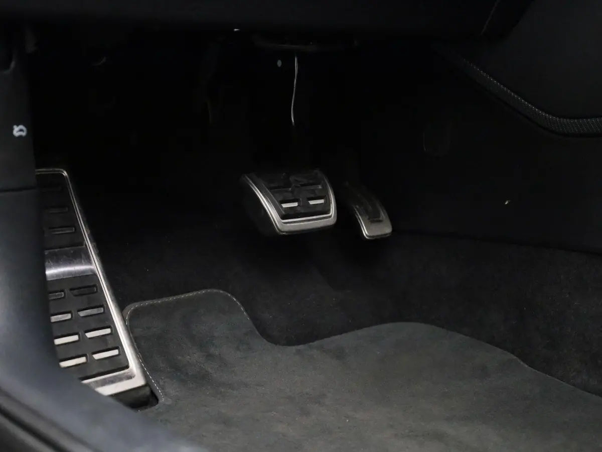 35 TFSI S Edition 150 PK | Automaat | S-line | Camera | Cruise Control | Navigatie | LED Matrix | Parkeersensoren | Sfeerverlichting | Lichtmetalen velgen |
