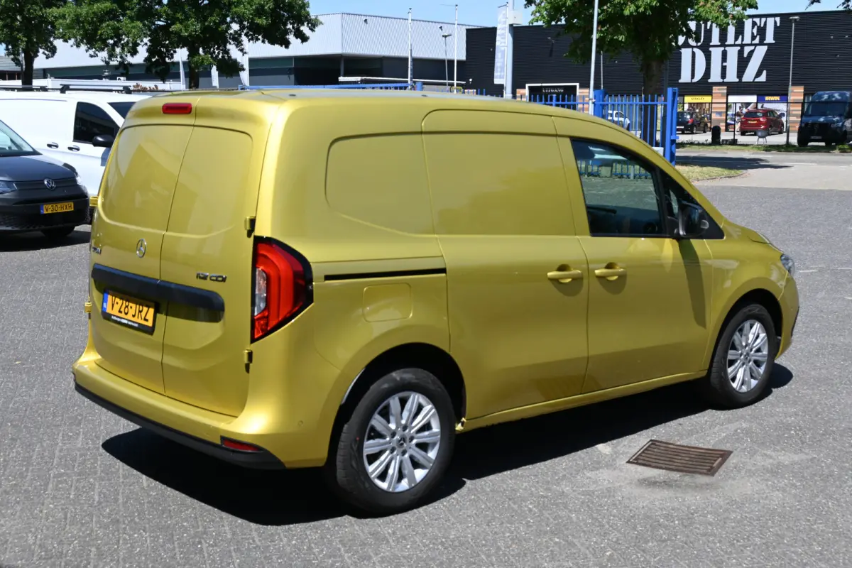 112 CDI L1 Pro LED, Navigatie en camera