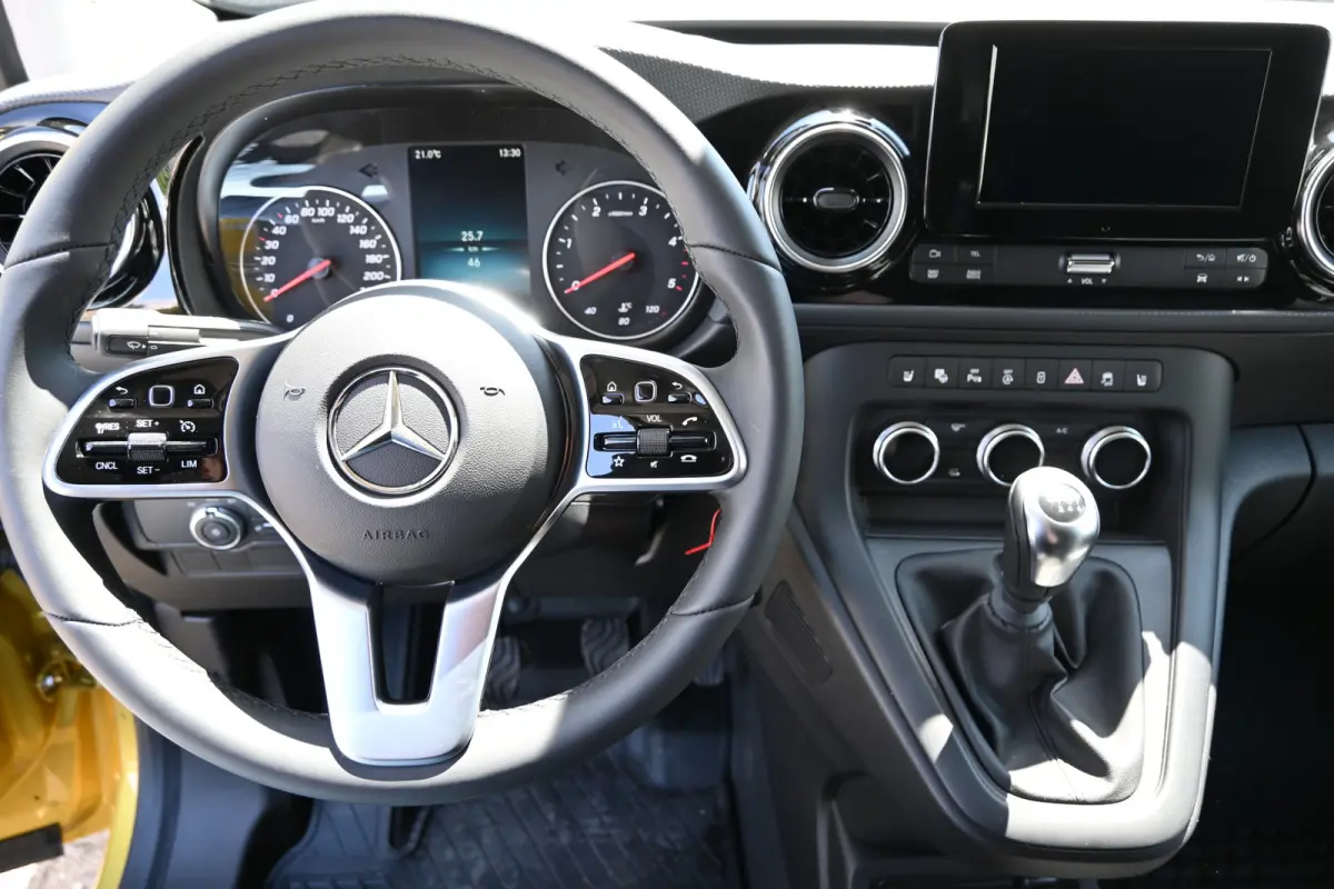 112 CDI L1 Pro LED, Navigatie en camera