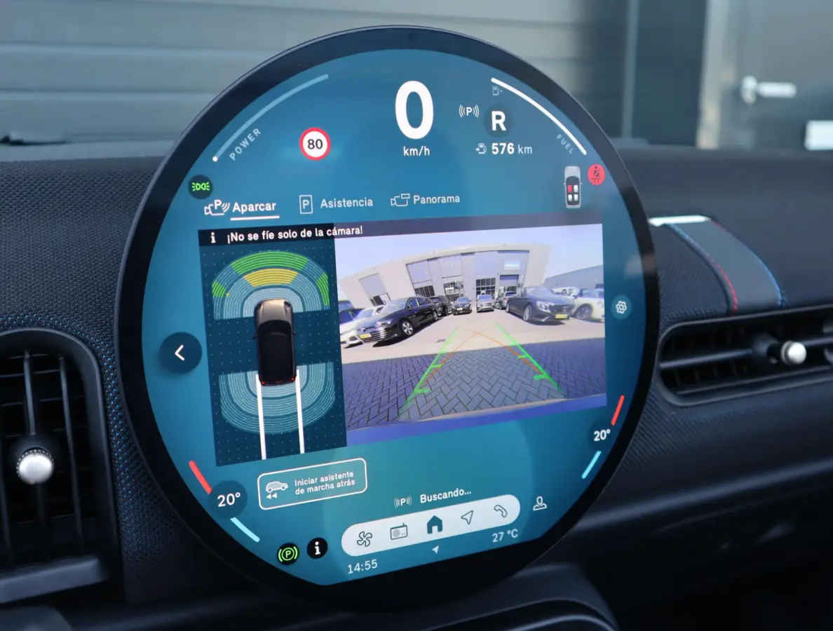 2.0 C Classic M | Camera | Carplay | HUD | 17 Inch | Stoel en Stuurverwarming