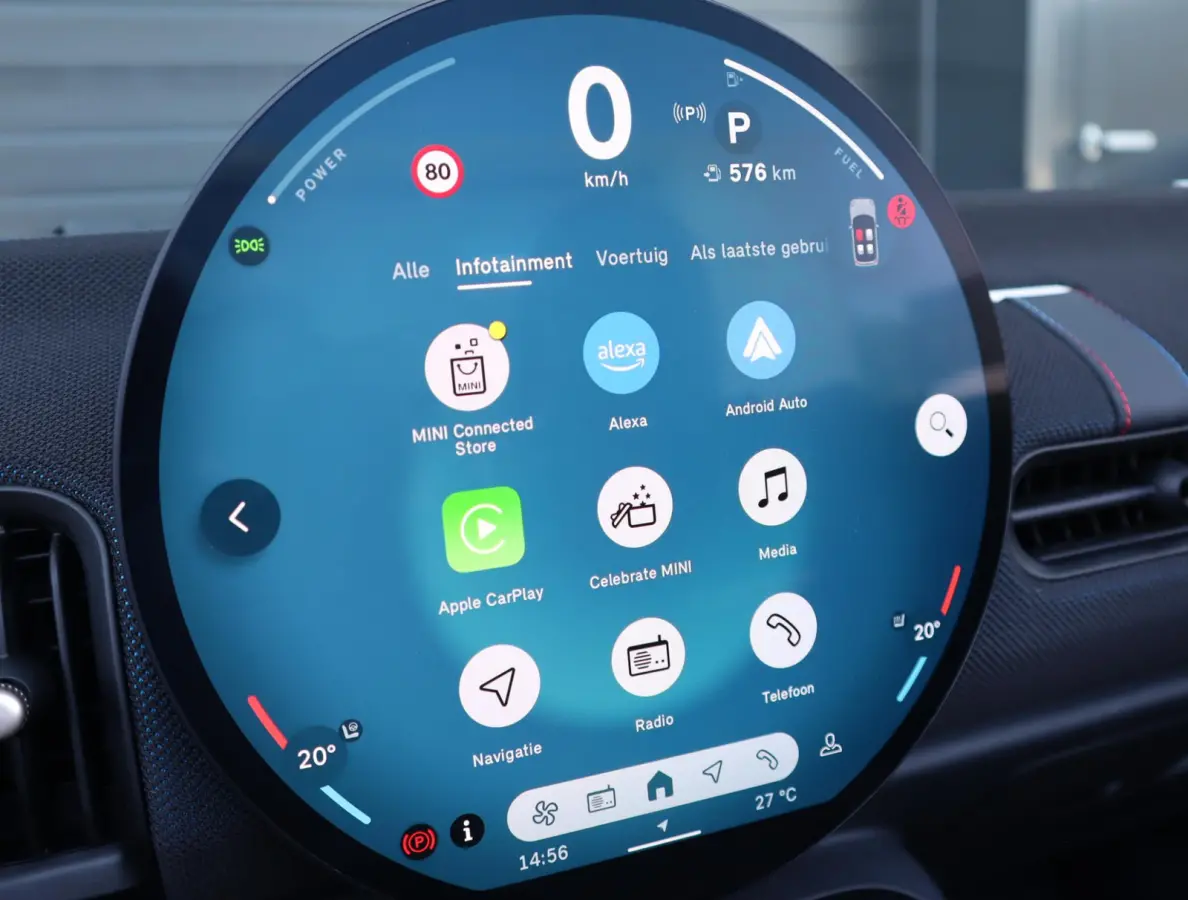 2.0 C Classic M | Camera | Carplay | HUD | 17 Inch | Stoel en Stuurverwarming