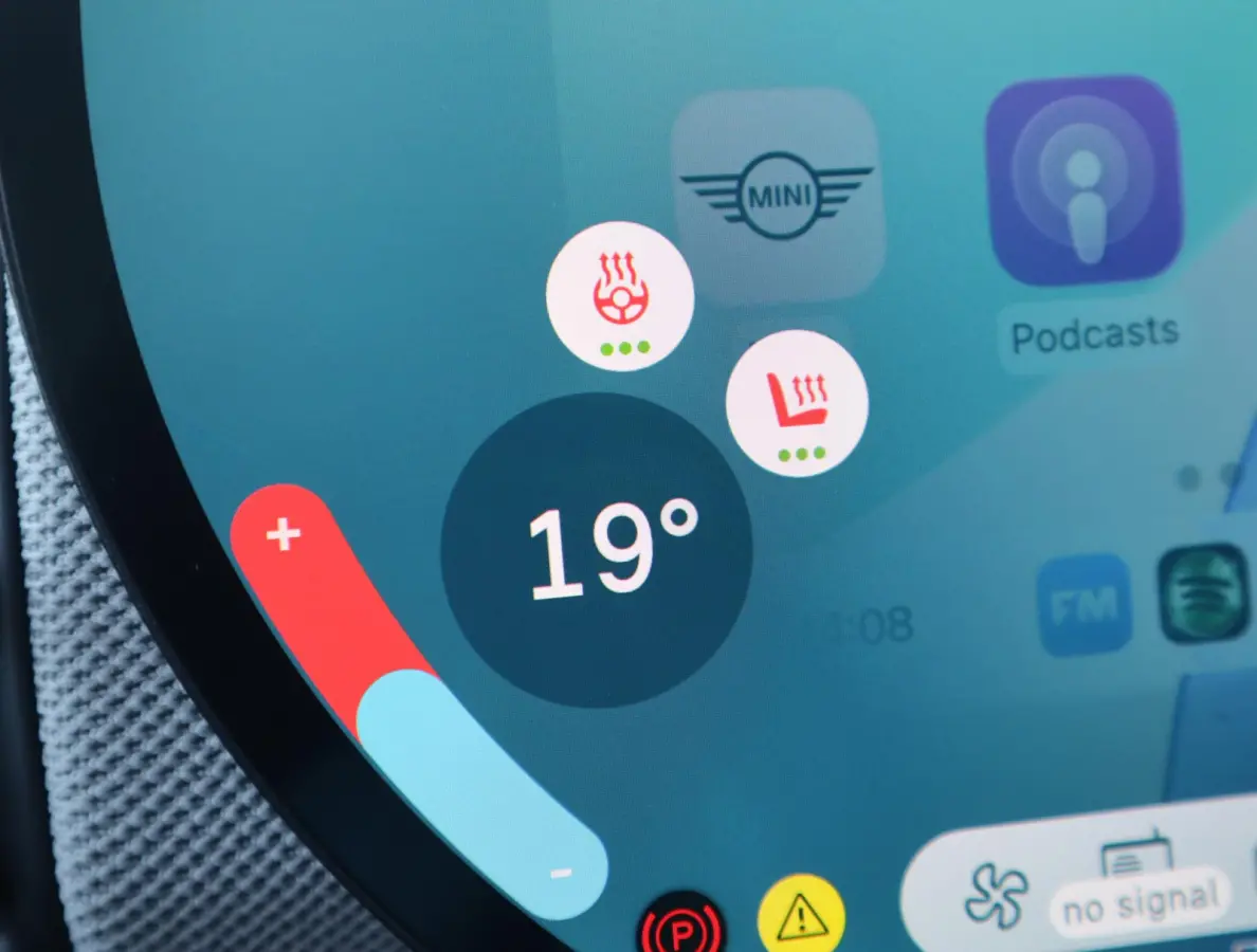 2.0 C Favoured | HUD | Camera | Carplay | Leer | Stoel en Stuurverwarming | 18 Inch
