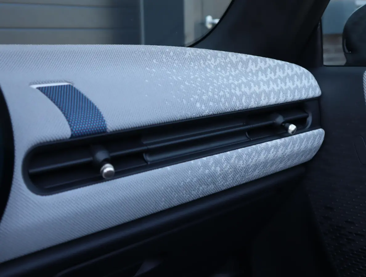 2.0 C Favoured | HUD | Camera | Carplay | Leer | Stoel en Stuurverwarming | 18 Inch