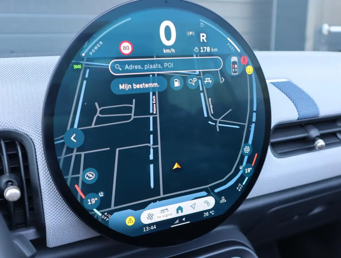 2.0 C Favoured | HUD | Camera | Carplay | Leer | Stoel en Stuurverwarming | 18 Inch