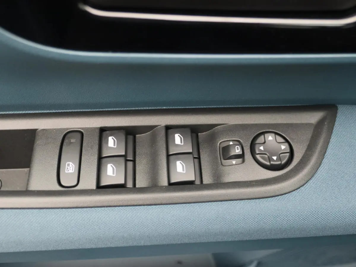 1.2 Hybrid ICON | Voorraadvoordeel | 16'' LM. Velgen | Apple Carplay & Android Auto | Tot 8 Jaar Garantie |
