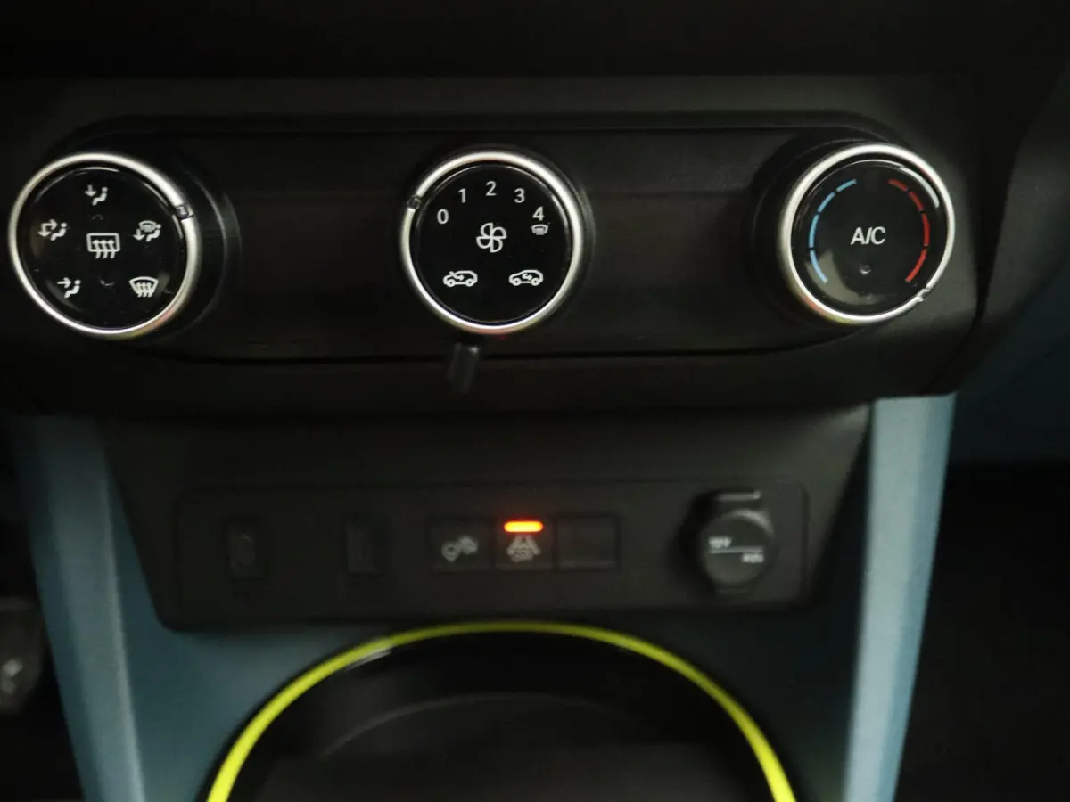 1.2 Hybrid ICON | Voorraadvoordeel | 16'' LM. Velgen | Apple Carplay & Android Auto | Tot 8 Jaar Garantie |