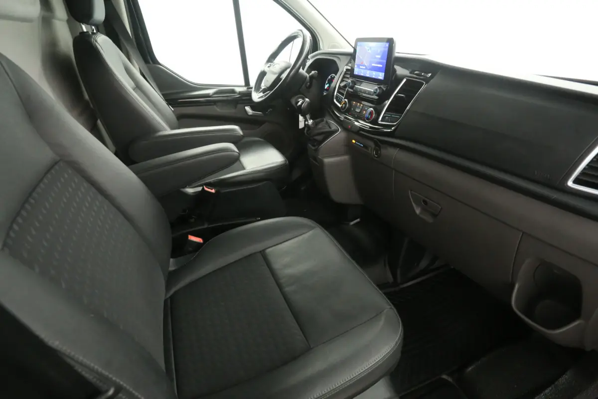 2.0 TDCI L1H1 Sport 185PK | Airco | Cruise | Camera | Carplay | Trekhaak