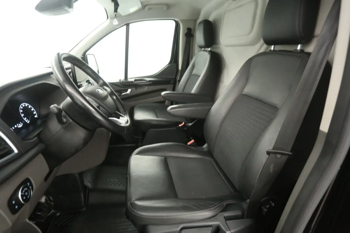 2.0 TDCI L1H1 Sport 185PK | Airco | Cruise | Camera | Carplay | Trekhaak