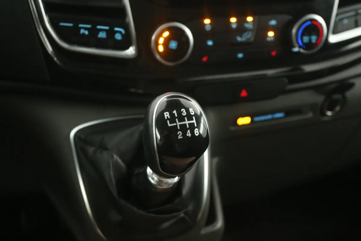 2.0 TDCI L1H1 Sport 185PK | Airco | Cruise | Camera | Carplay | Trekhaak
