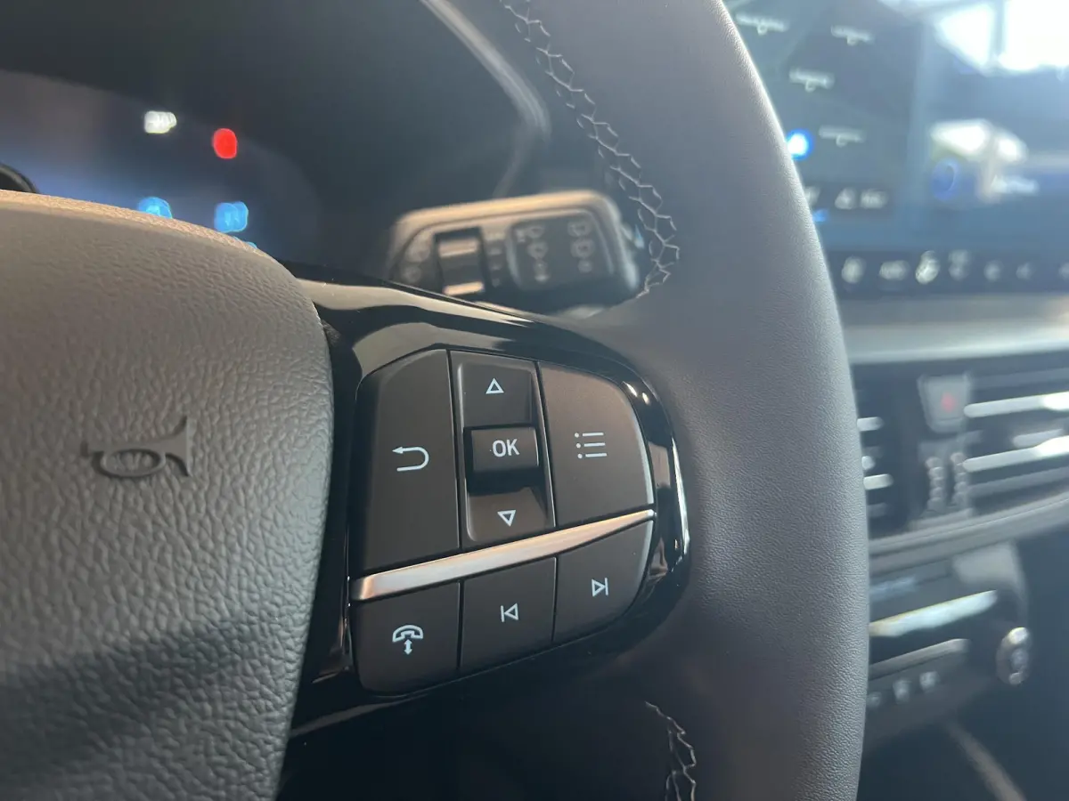 2.5 PHEV BlueCruise Edition | Nieuw te bestellen! | €4000 Ford Voordeel | Elek. Trekhaak | B&O Premium Audio | Stoel/stuur voorruitverwarming | Adaptive Cruise inc. BlueCruise | 20-Inch | 