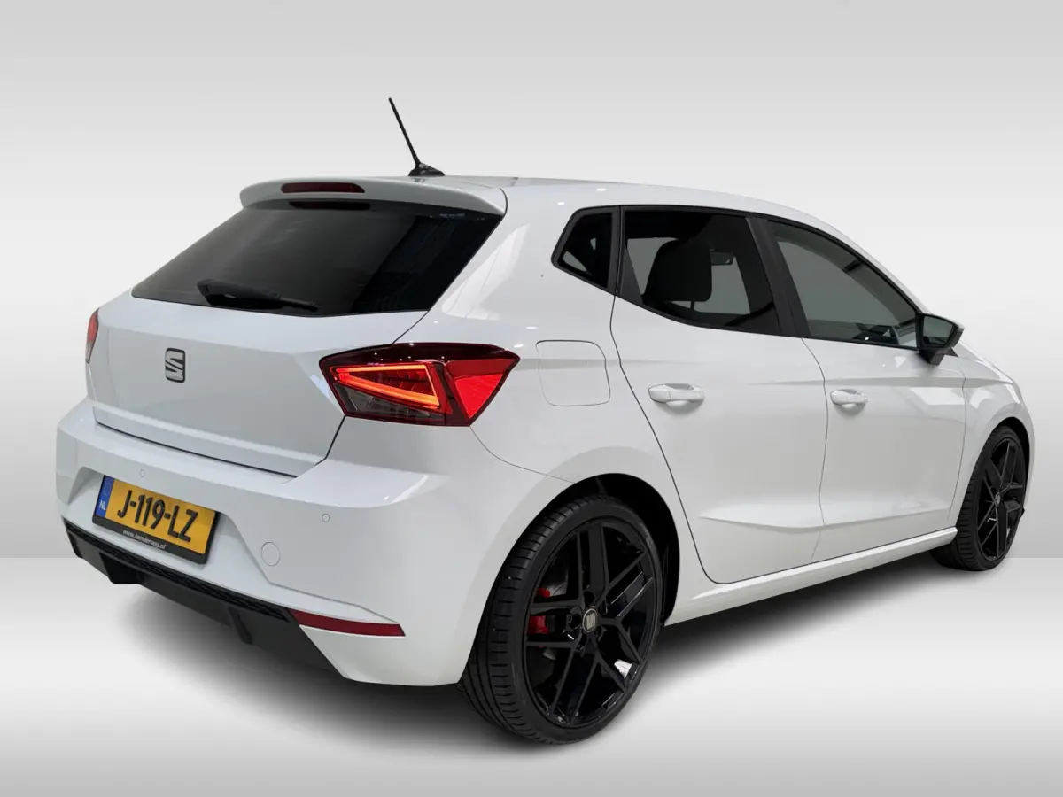 1.0 TSI 116pk DSG Style | Navi | Carplay | Full Led