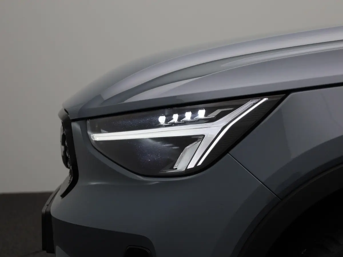 T4 PHEV Plus Dark Design Aut. | APPLE CARPLAY | ANDROID AUTO | HARMAN KARDON | DODEHOEKSENSOREN | LEDEREN BEKLEDING | ACHTERUITRIJCAMERA | DAB RADIO | CRUISE CONTROL | STOELVERWARMING | STUU