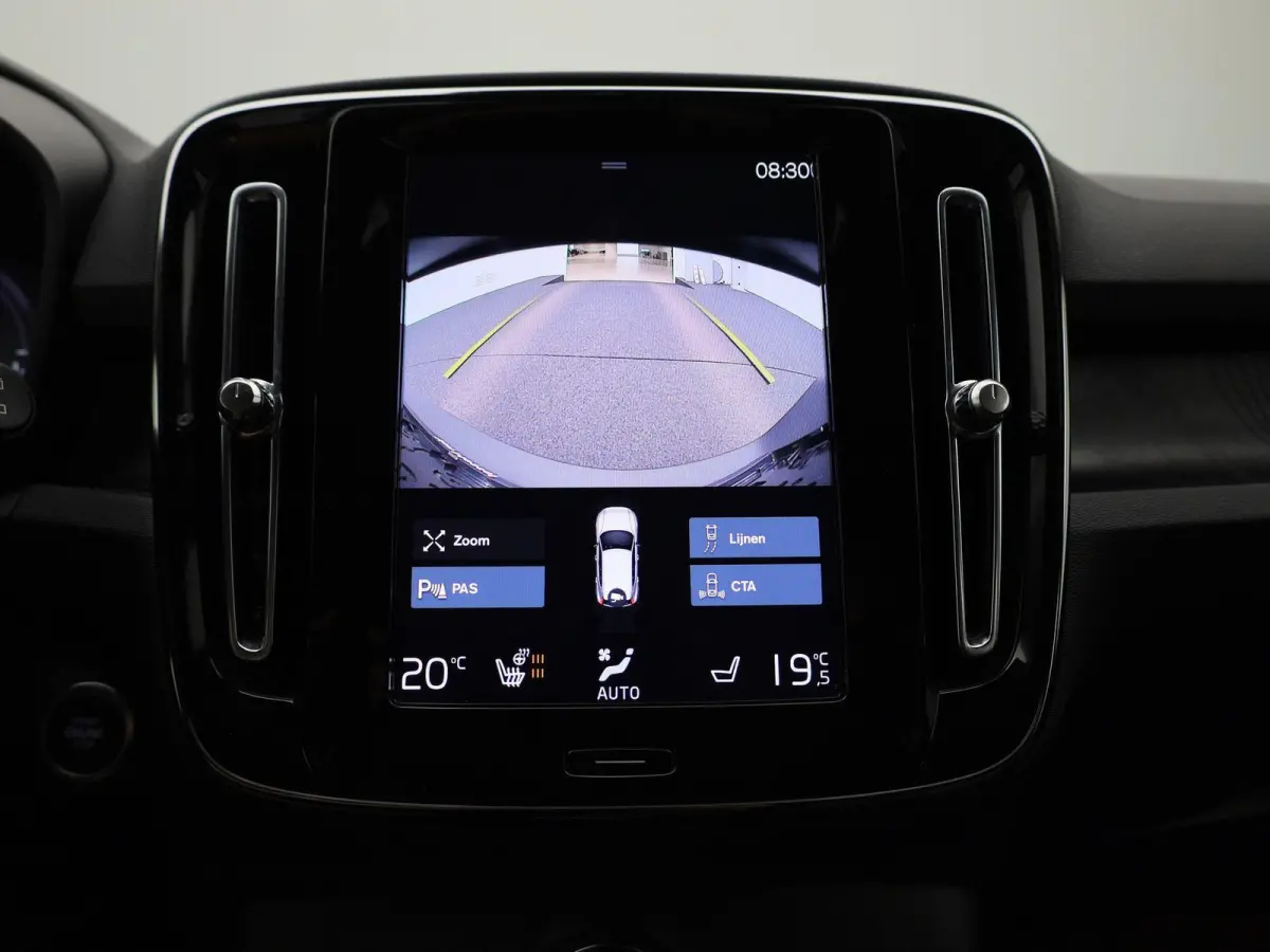 T4 PHEV Plus Dark Design Aut. | APPLE CARPLAY | ANDROID AUTO | HARMAN KARDON | DODEHOEKSENSOREN | LEDEREN BEKLEDING | ACHTERUITRIJCAMERA | DAB RADIO | CRUISE CONTROL | STOELVERWARMING | STUU