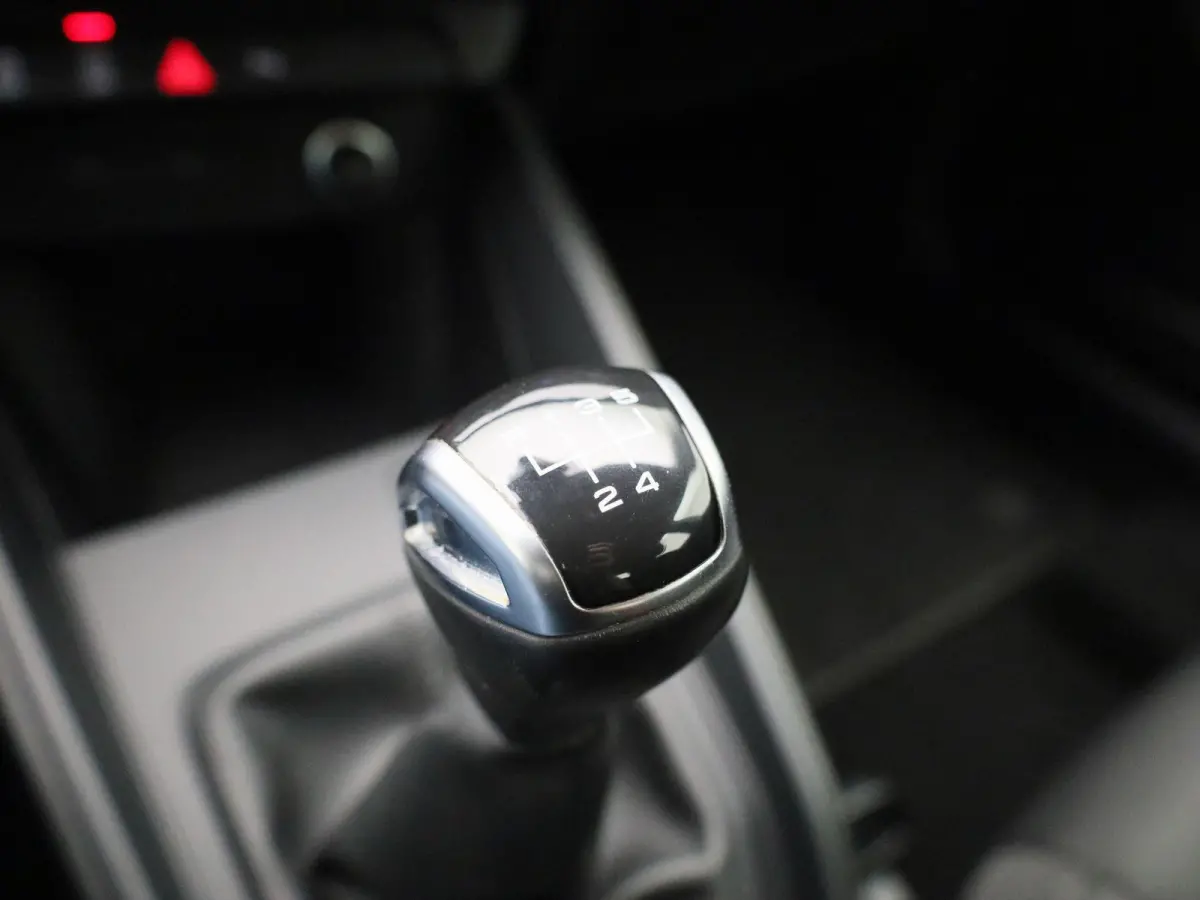 1.0 25 TFSI | APPLE CARPLAY | ANDROID AUTO | PARKEERSENSOREN | CRUISE CONTROL | CLIMATE CONTROL | DAB RADIO | LICHTMETALEN VELGEN | DIGITAL COCKPIT |