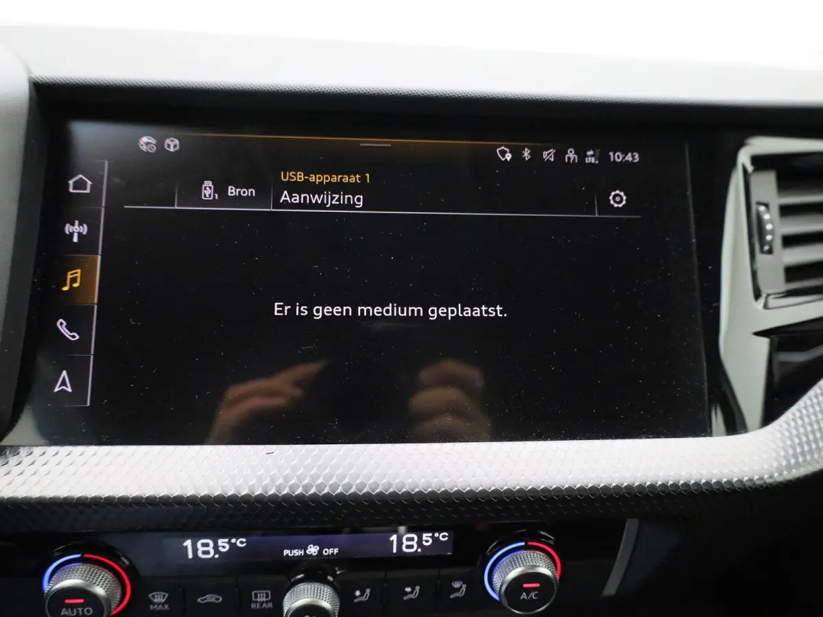 1.0 25 TFSI | APPLE CARPLAY | ANDROID AUTO | PARKEERSENSOREN | CRUISE CONTROL | CLIMATE CONTROL | DAB RADIO | LICHTMETALEN VELGEN | DIGITAL COCKPIT |