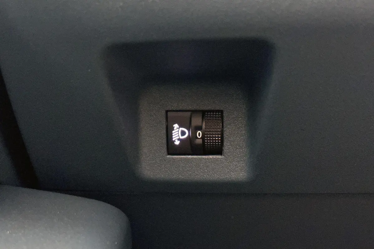 1.2 Hybrid ICON / Carplay / Airco / 2+6 Jaar Garantie