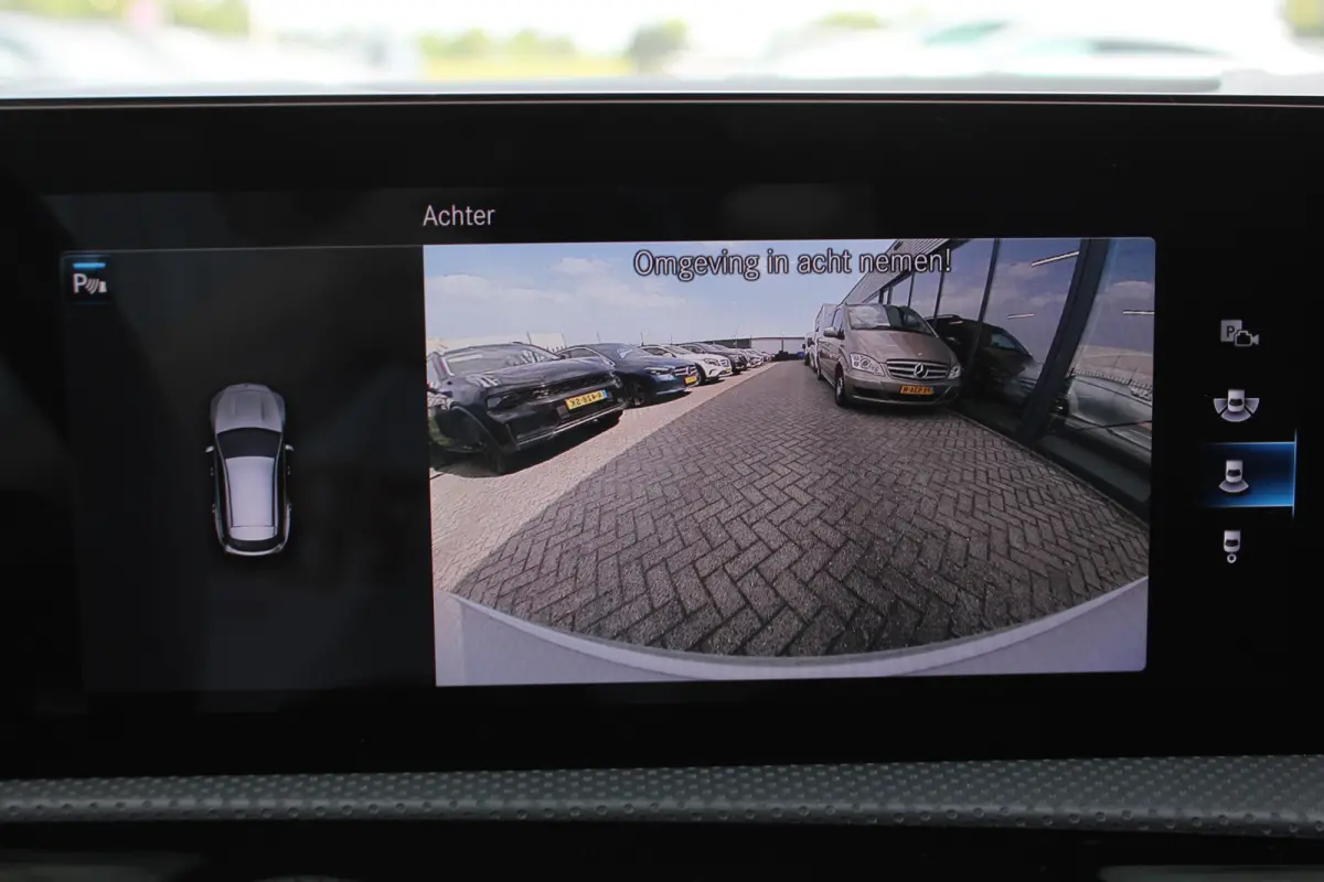 180 AUT7 AMG NIGHT PAKKET PANORAMADAK SFEER CARPLAY TREKAAK MULTIBEAM KEY-LESS GO