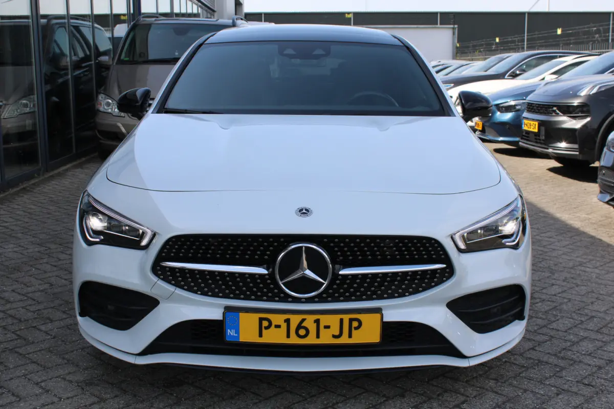 180 AUT7 AMG NIGHT PAKKET PANORAMADAK SFEER CARPLAY TREKAAK MULTIBEAM KEY-LESS GO