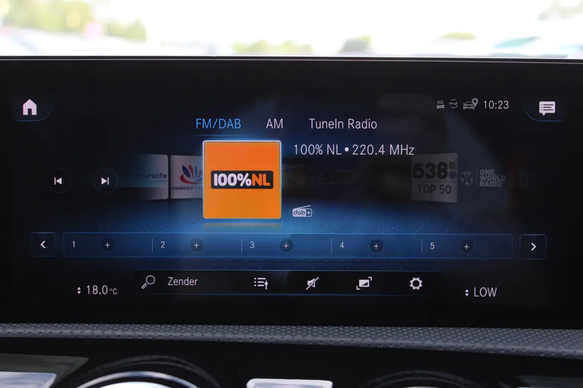 180 AUT7 AMG NIGHT PAKKET PANORAMADAK SFEER CARPLAY TREKAAK MULTIBEAM KEY-LESS GO