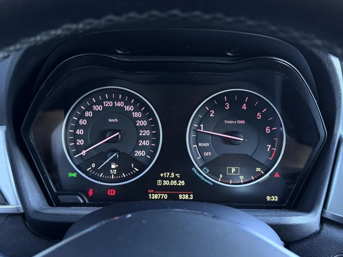 sDrive20i AUTOMAAT*NL AUTO*AFN. HAAK*LEDER*STOELVERW*HEAD UP