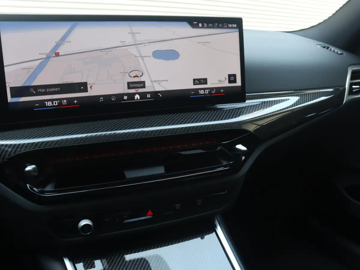 Touring M340i xDrive | M Sportpakket Pro | Panodak | Head-Up | Trekhaak | Driving Assistant Prof. | Adaptief M Onderstel | Harman Kardon | Elektr. Stoelen | 19'' LMV