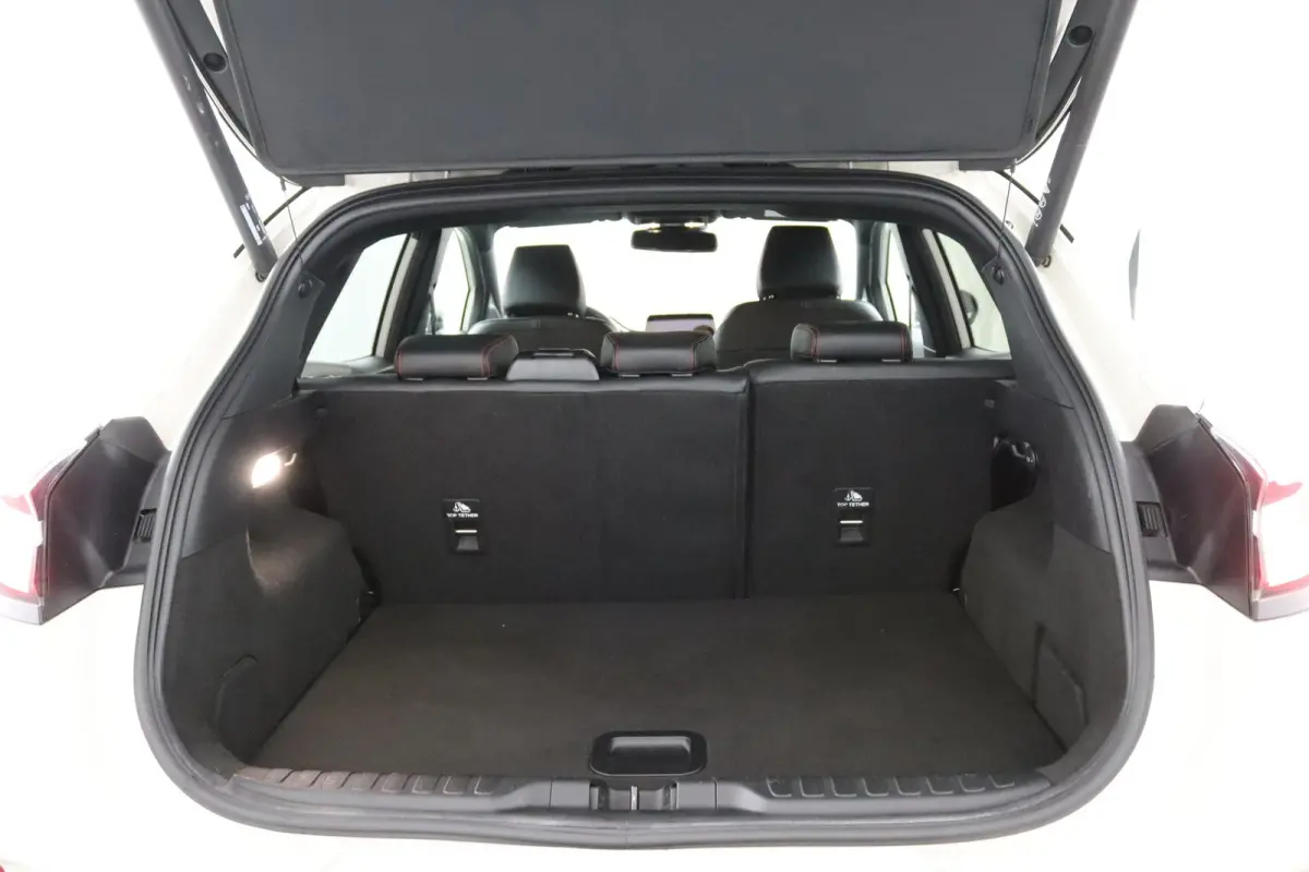 1.0 EcoBoost ST-Line X 155pk | Winterpack | B&O | Elektrische Achterklep | Camera | Adaptive Cruise | BLIS | Full-LED | CarPlay/Android Auto
