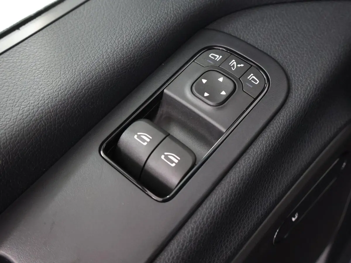 319 L2H2 RWD SELECT | LED | NAVIGATIE | DISTRONIC | WINTERPAKKET | ALARM