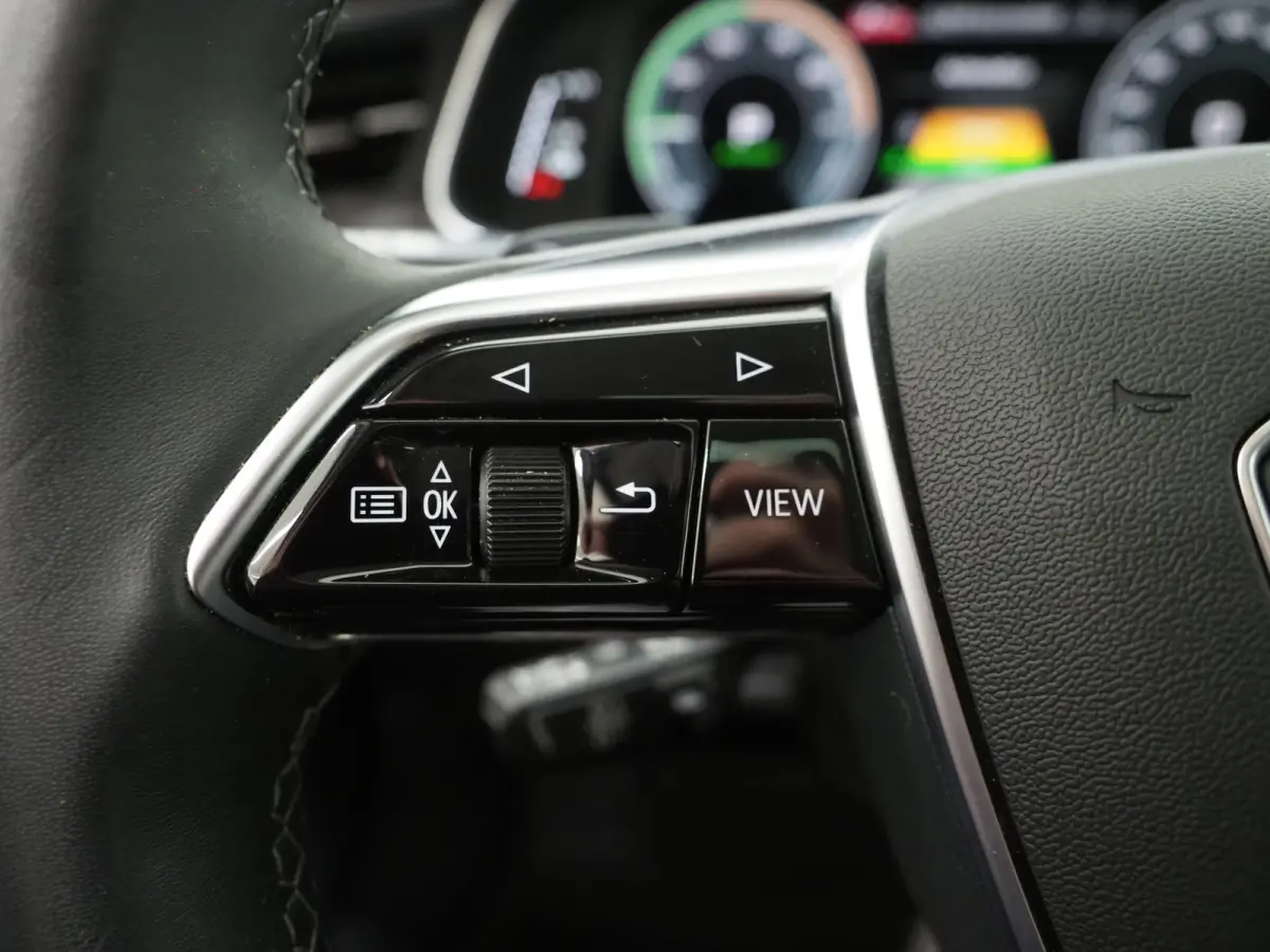 50 TFSI e quattro | Panoramadak | Leder | B&O Audio | HUD | Adaptive Cruise | Keyless | Sfeerlicht