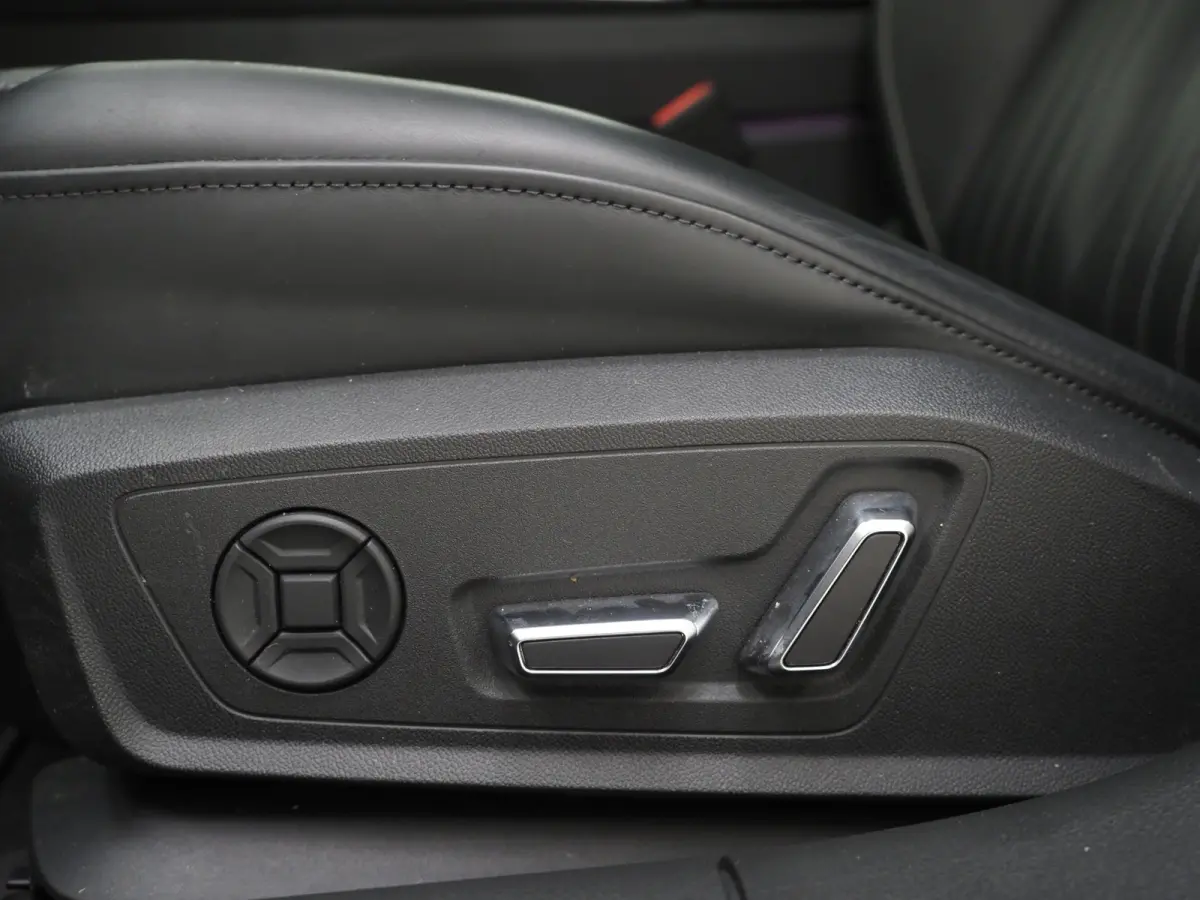 50 TFSI e quattro | Panoramadak | Leder | B&O Audio | HUD | Adaptive Cruise | Keyless | Sfeerlicht