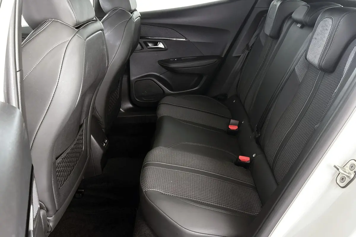 EV GT 50 kWh Achteruitrijcamera Apple Carplay Dodehoek LED Koplampen