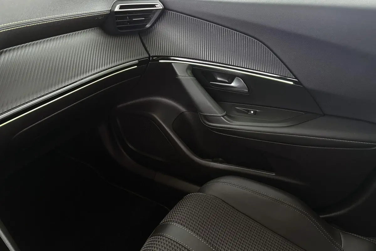 EV GT 50 kWh Achteruitrijcamera Apple Carplay Dodehoek LED Koplampen
