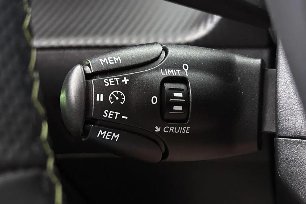 EV GT 50 kWh Achteruitrijcamera Apple Carplay Dodehoek LED Koplampen