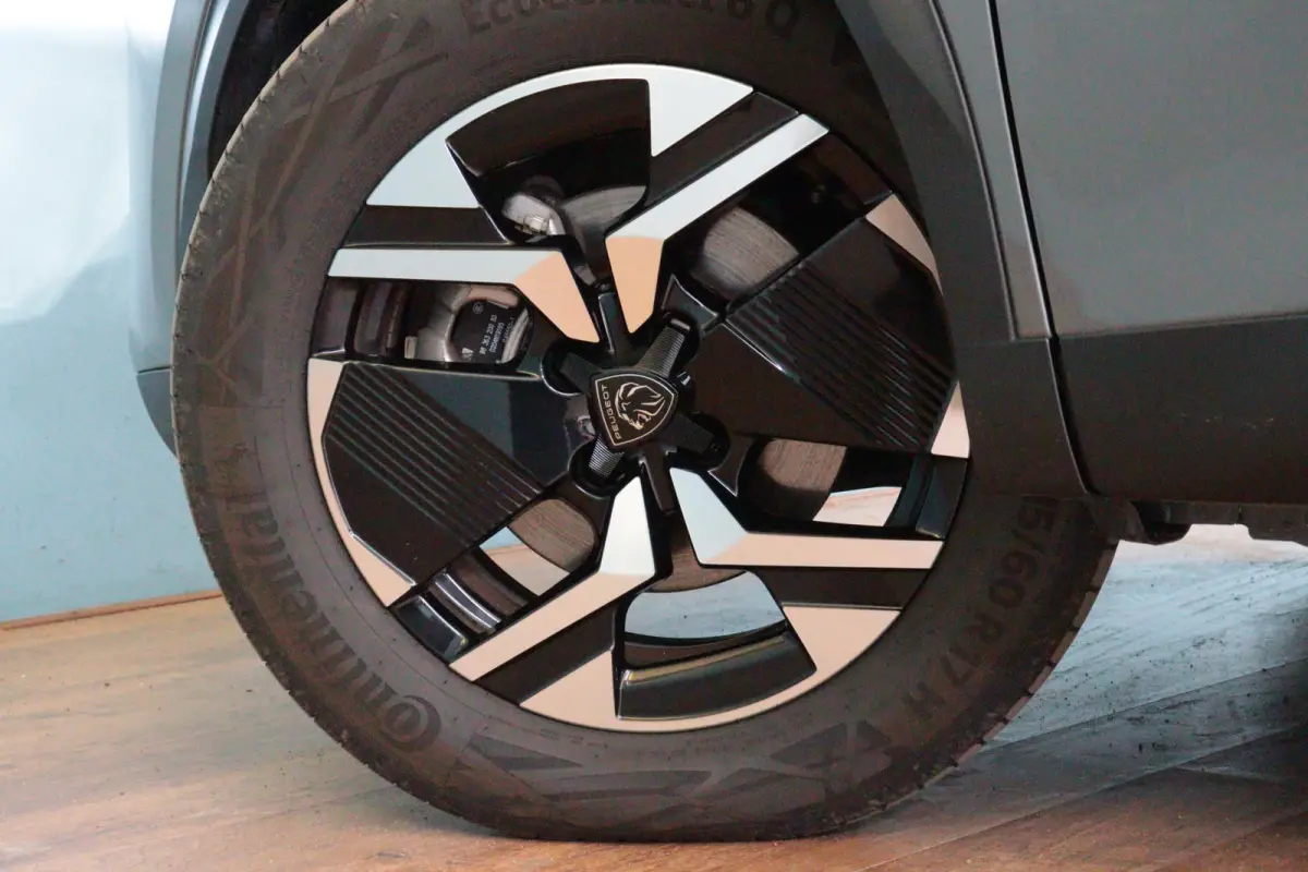 EV Allure 54 kWh | APPCONNECT | PDC V+A | CRUISE | LMV17" | LED |