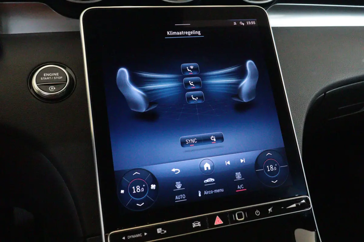 180 Business Line Automaat | NAVI | CAMERA + PDC | LEER | ADAP CRUISE | LANE-ASSIST |