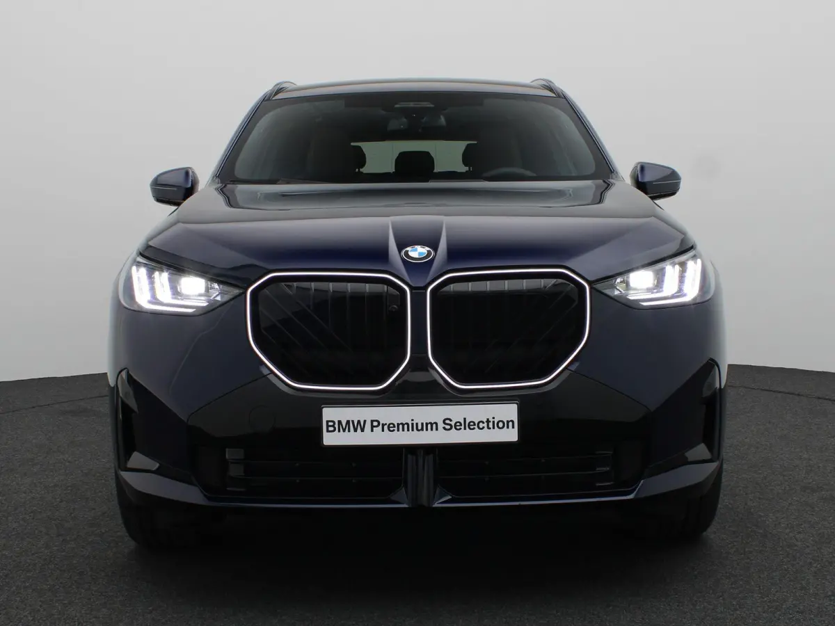 30e xDrive M Sportpakket Pro | SoH 100% |  Professional Pack | Comfort Pack | Premium Pack | Trekhaak | Panoramadak | Driving Assistant Professional | Harman Kardon | 21''