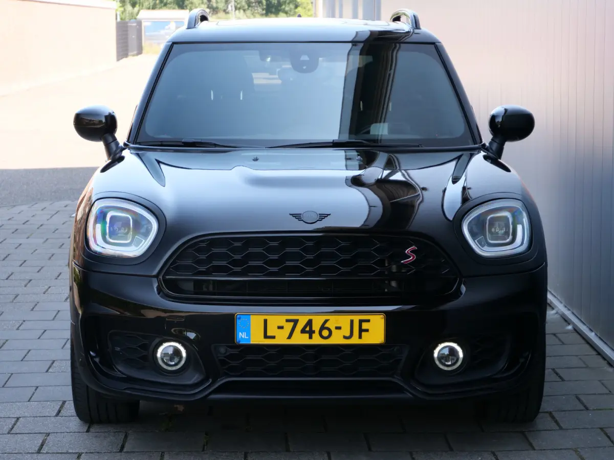 2.0 Cooper S John Cooper Works 179 Pk Automaat Navi / DAB / Apple Carplay / Camera