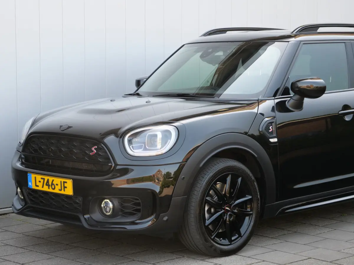 2.0 Cooper S John Cooper Works 179 Pk Automaat Navi / DAB / Apple Carplay / Camera