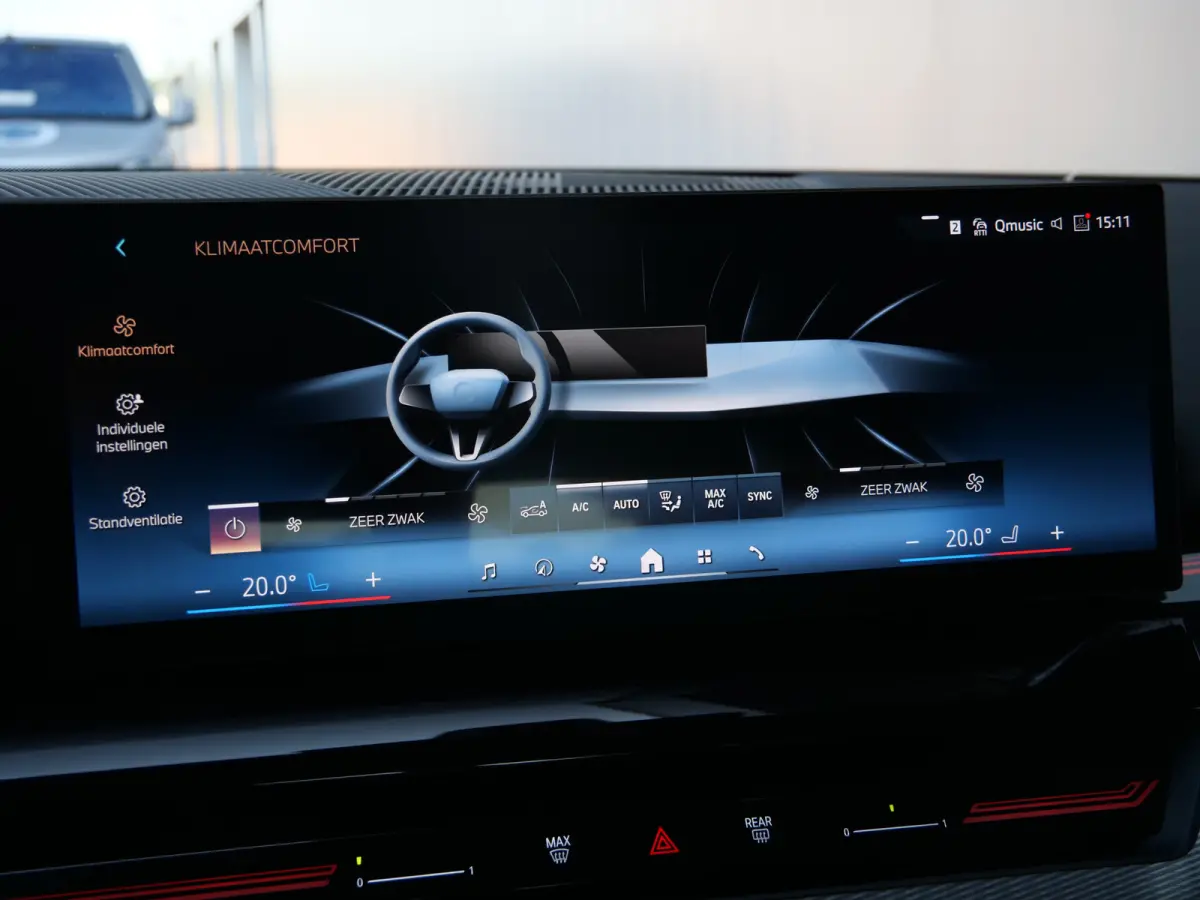 520i 208 Pk Automaat M-pakket / Leer / Navi / DAB / Apple Carplay / Stoelkoeling