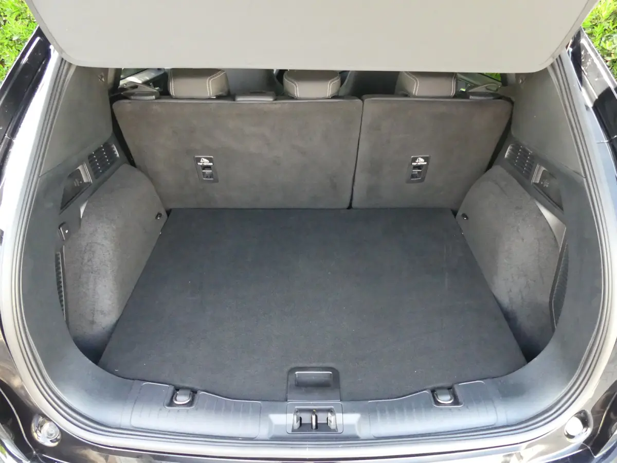 2.5 PHEV Titanium | CAMERA | ADAPTIVE CRUISE | DODEHOEKDETECTIE | STOEL+STUUR+VOORRUITVERWARMING | PARKEERSENSOREN V+A | ELEKTRISCHE ACHTERKLEP | LMV 18" | NAVI | APPLE CARPLAY / ANDRIOD AUT