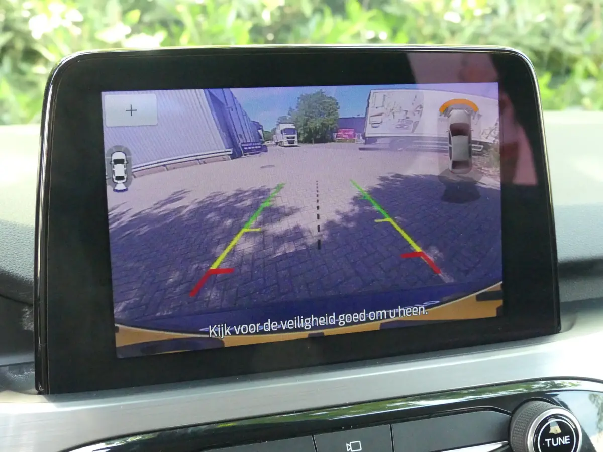 2.5 PHEV Titanium | CAMERA | ADAPTIVE CRUISE | DODEHOEKDETECTIE | STOEL+STUUR+VOORRUITVERWARMING | PARKEERSENSOREN V+A | ELEKTRISCHE ACHTERKLEP | LMV 18" | NAVI | APPLE CARPLAY / ANDRIOD AUT