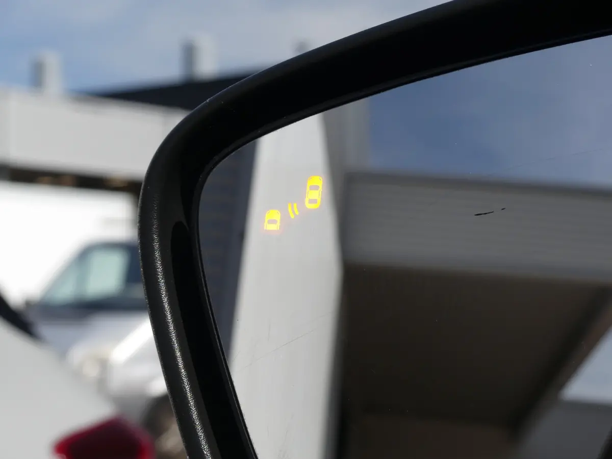 2.5 PHEV Titanium | CAMERA | ADAPTIVE CRUISE | DODEHOEKDETECTIE | STOEL+STUUR+VOORRUITVERWARMING | PARKEERSENSOREN V+A | ELEKTRISCHE ACHTERKLEP | LMV 18" | NAVI | APPLE CARPLAY / ANDRIOD AUT
