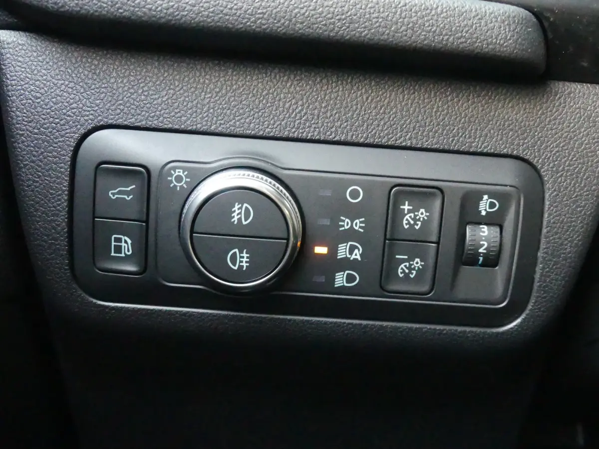 2.5 PHEV Titanium | CAMERA | ADAPTIVE CRUISE | DODEHOEKDETECTIE | STOEL+STUUR+VOORRUITVERWARMING | PARKEERSENSOREN V+A | ELEKTRISCHE ACHTERKLEP | LMV 18" | NAVI | APPLE CARPLAY / ANDRIOD AUT