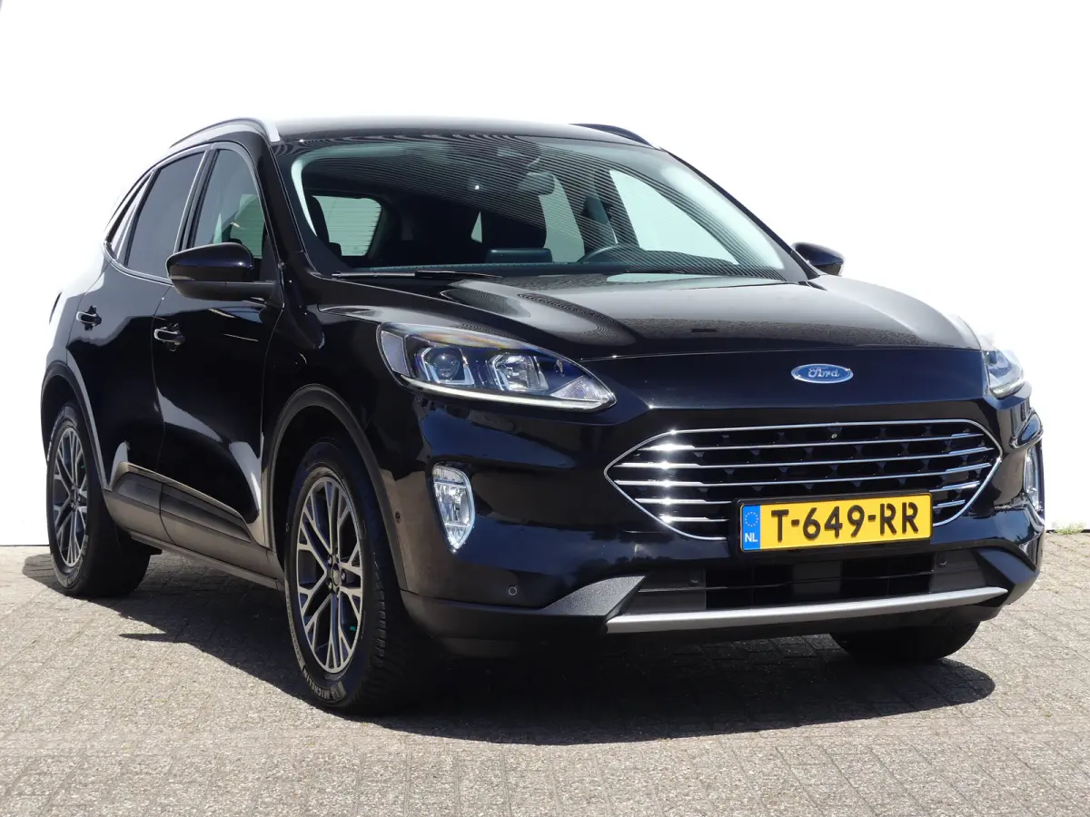 2.5 PHEV Titanium | CAMERA | ADAPTIVE CRUISE | DODEHOEKDETECTIE | STOEL+STUUR+VOORRUITVERWARMING | PARKEERSENSOREN V+A | ELEKTRISCHE ACHTERKLEP | LMV 18" | NAVI | APPLE CARPLAY / ANDRIOD AUT