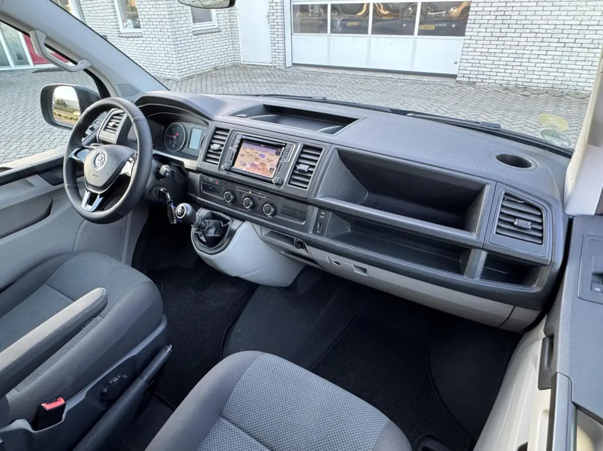 2.0 TDI Highline Trekhaak/Carplay/Navi/Cruise/Parkeersensor/18"