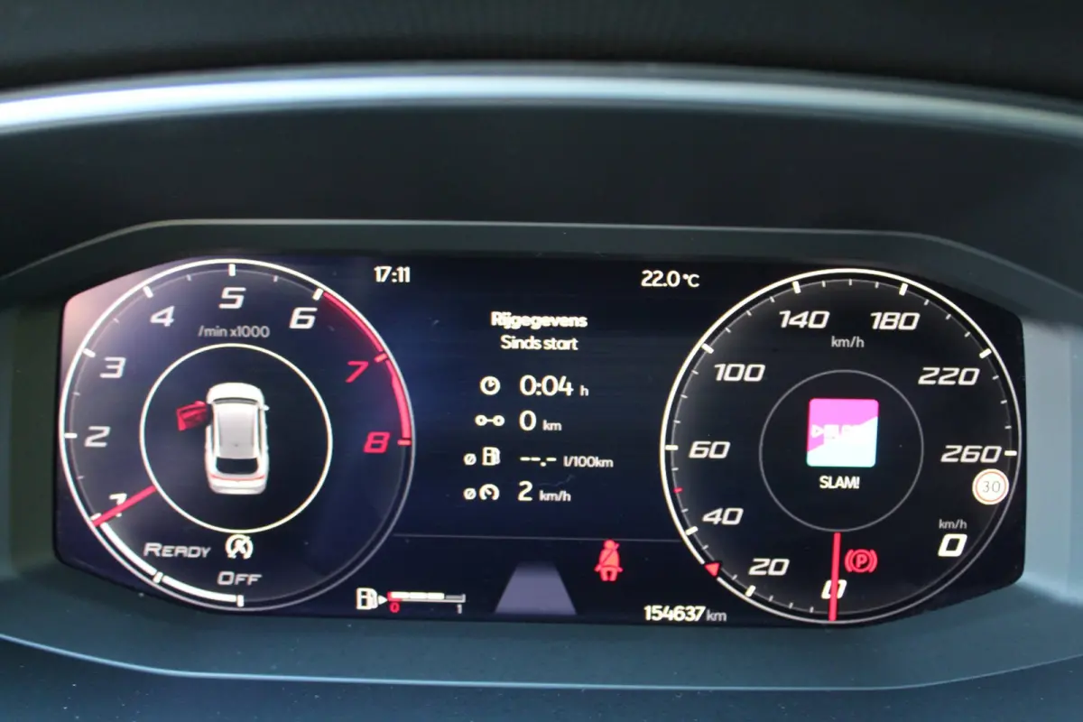 1.0 TSI Style Business Intense 110PK | Panoramadak | Parkeercamera | Apple/Android Carplay | Trekhaak